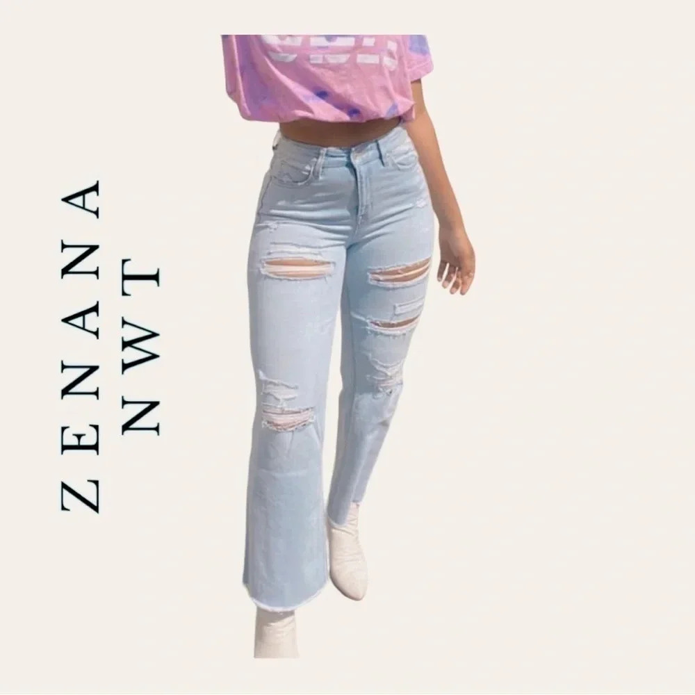 0824. ZENANA DENIM JEANS FACTORY DISTRESSED LIGHT WASH IN COLOR SIZE 28
